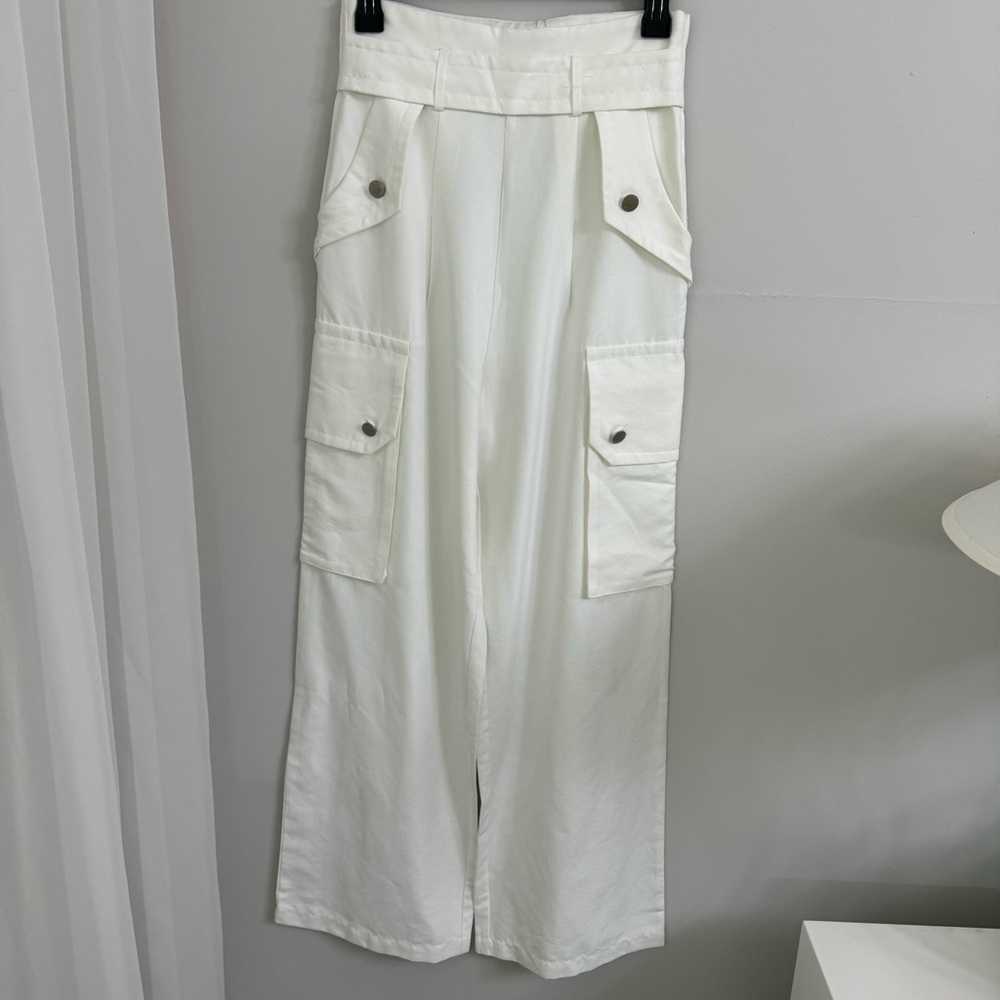 NWT High waisted Cargo Pants